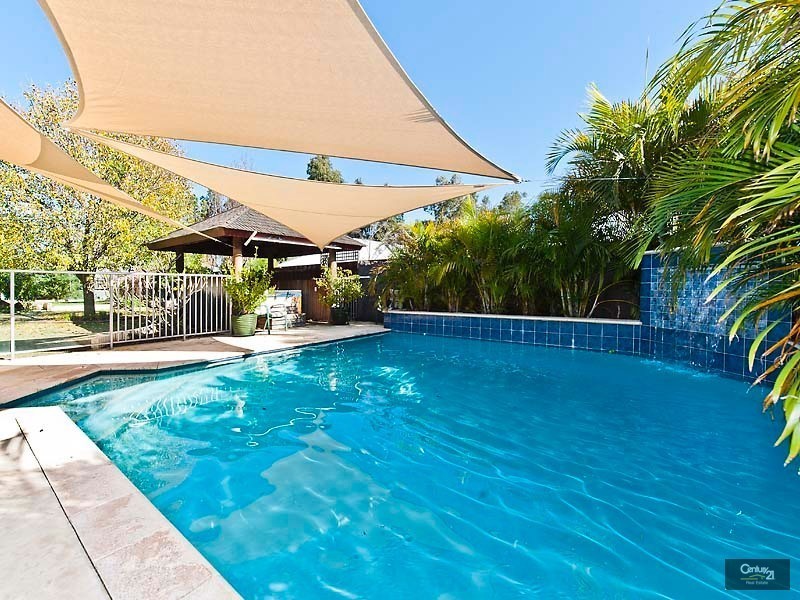 12 Carinta Court, Ellenbrook WA 6069