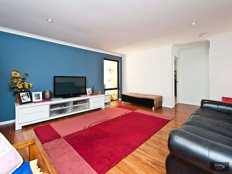 12 Carinta Court, Ellenbrook WA 6069