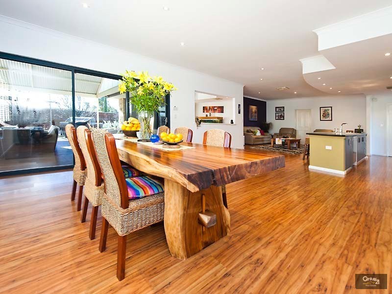 12 Carinta Court, Ellenbrook WA 6069