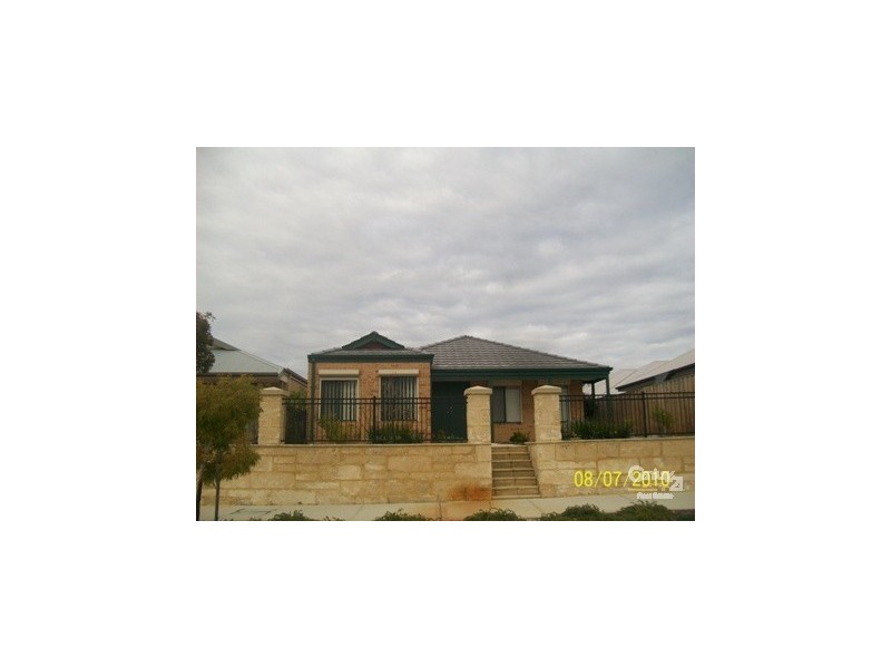 8 Alcala St, Ellenbrook WA 6069