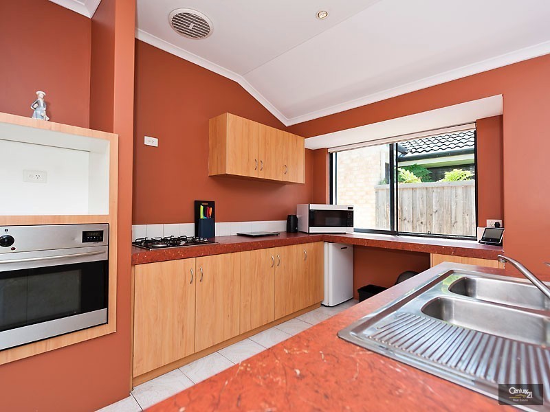 67 Vaucluse Cres, Ellenbrook WA 6069