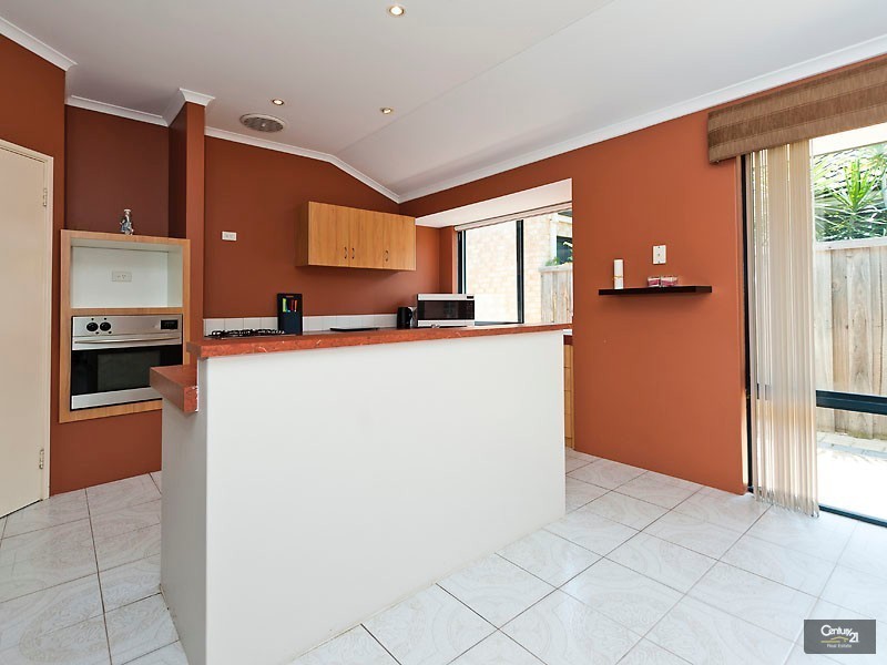67 Vaucluse Cres, Ellenbrook WA 6069