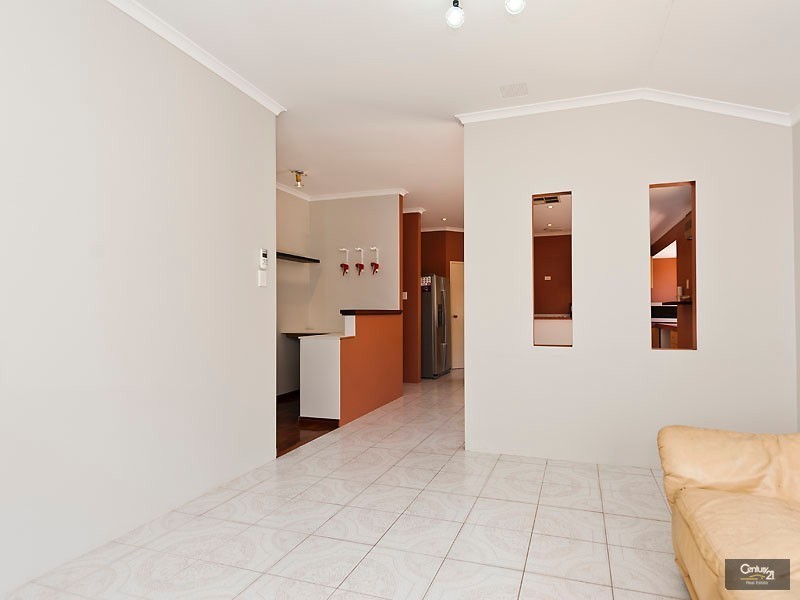 67 Vaucluse Cres, Ellenbrook WA 6069