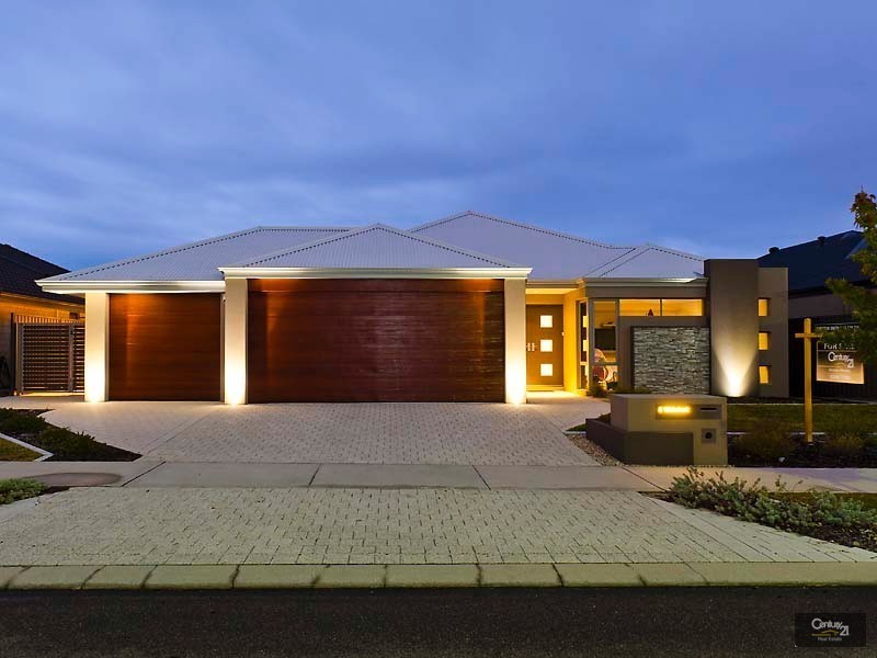 8 Whitehart Entrance, Aveley WA 6069