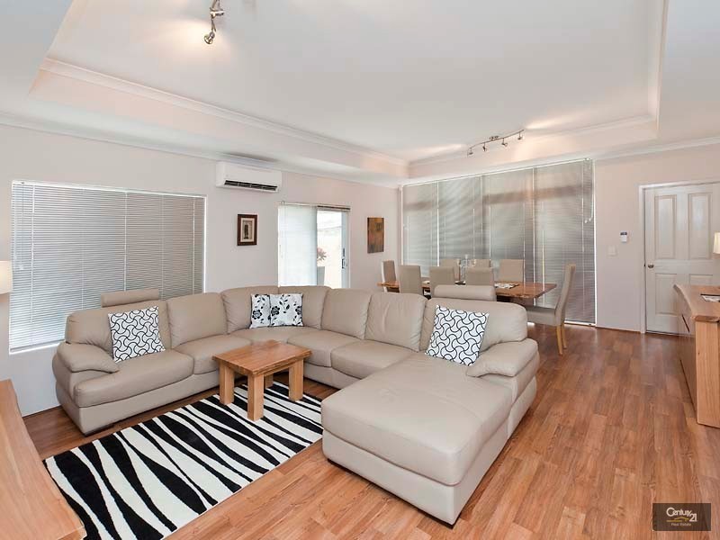 10 Jilgin Way, Ellenbrook WA 6069