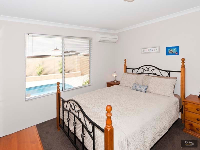 10 Jilgin Way, Ellenbrook WA 6069