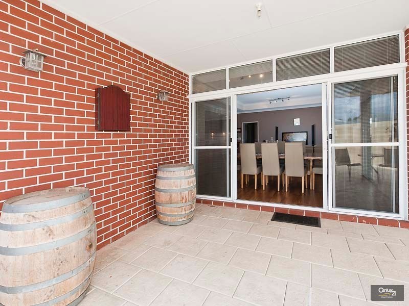 10 Jilgin Way, Ellenbrook WA 6069