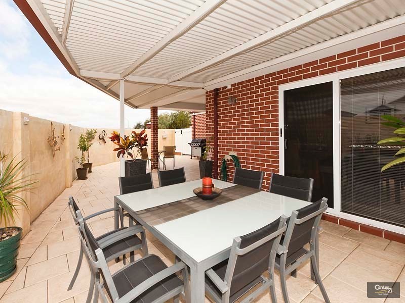 10 Jilgin Way, Ellenbrook WA 6069