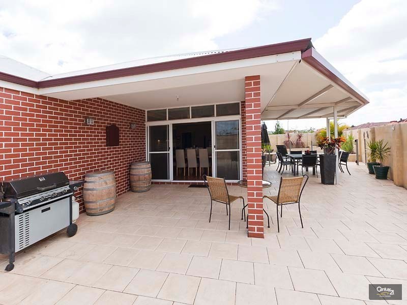 10 Jilgin Way, Ellenbrook WA 6069