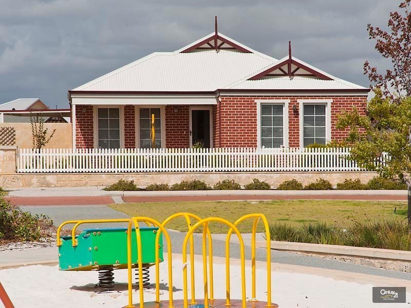 10 Jilgin Way, Ellenbrook WA 6069