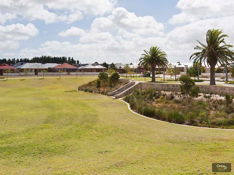 10 Jilgin Way, Ellenbrook WA 6069