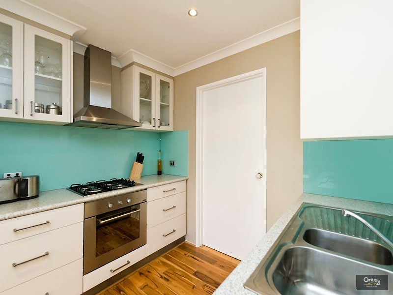 27 Midsummer Circle, Ellenbrook WA 6069