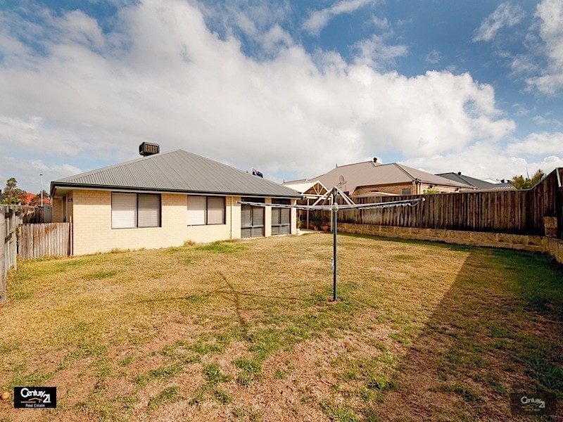 56 Birkett Circle, Ellenbrook WA 6069