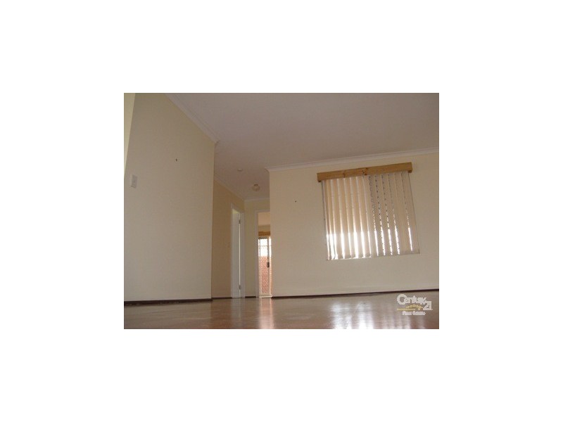 4/16 Margaret St, Midland WA 6056