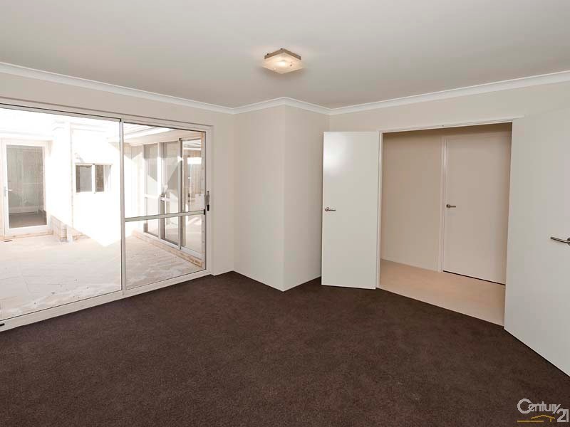 8 Celadon Tce, Aveley WA 6069