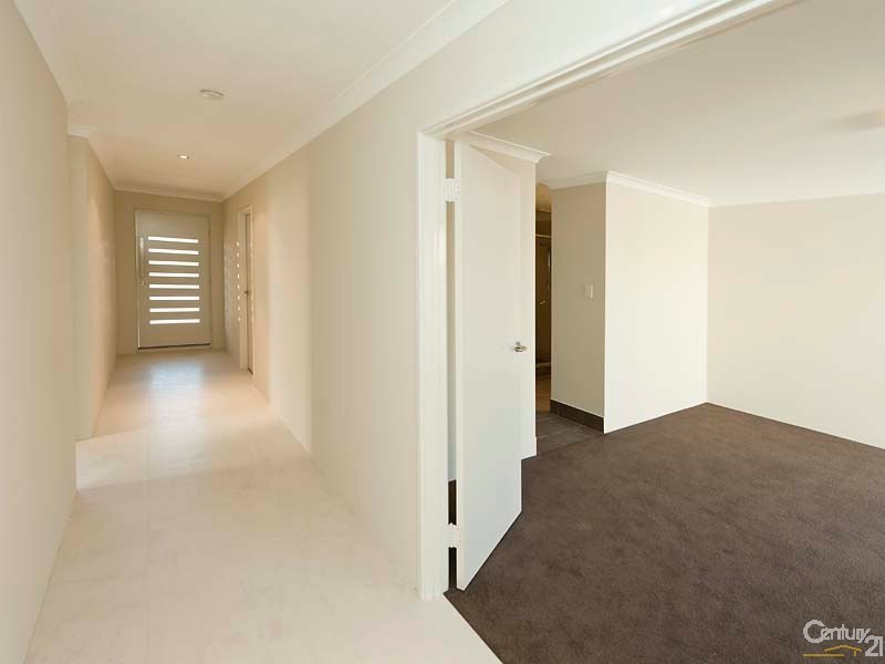 8 Celadon Tce, Aveley WA 6069