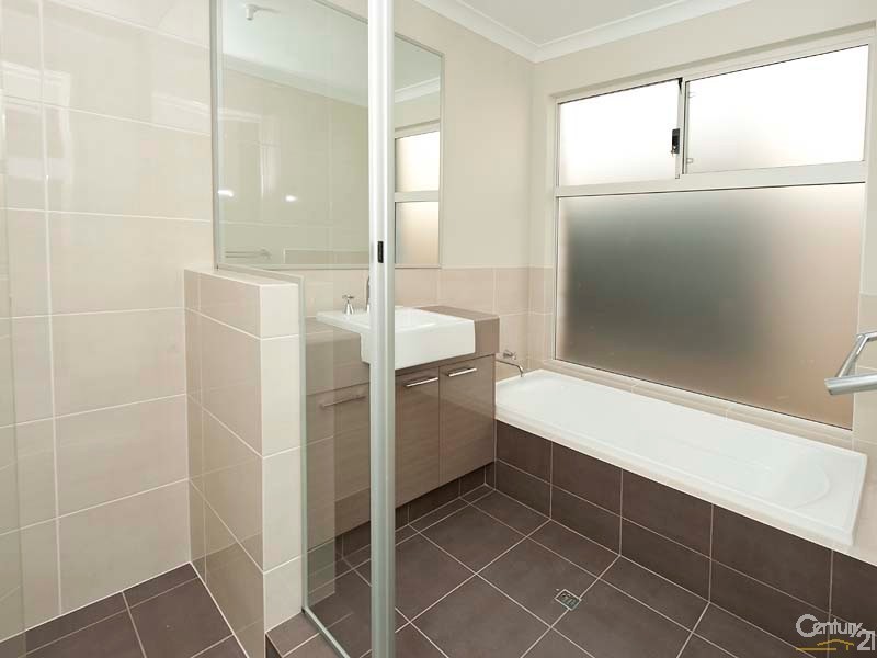 8 Celadon Tce, Aveley WA 6069