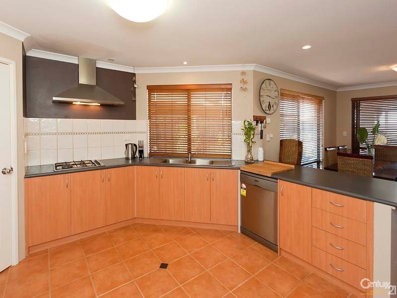 52 Garran Loop, Henley Brook WA 6055