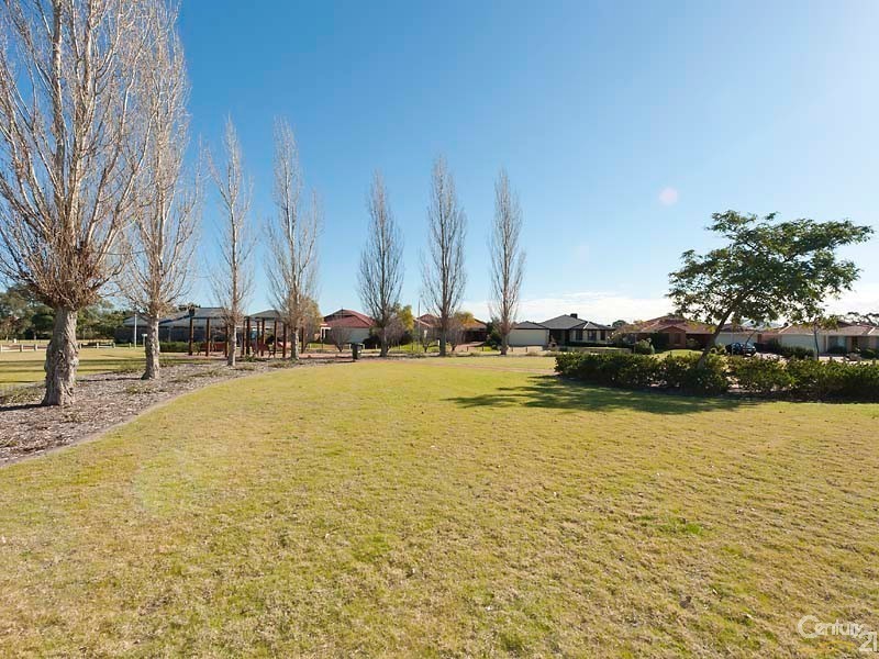 52 Garran Loop, Henley Brook WA 6055