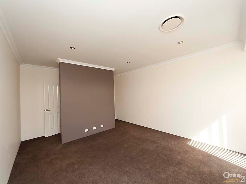 19 Edgecombe Pass, Aveley WA 6069