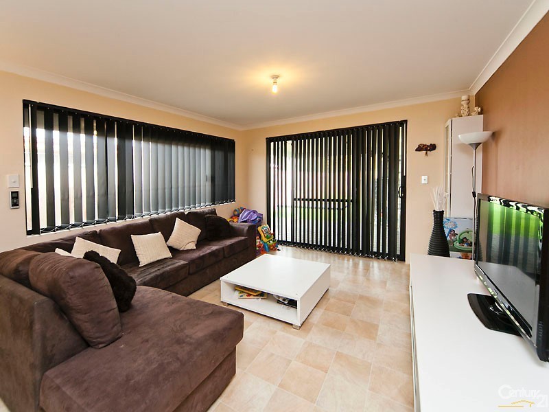 48 Brixton Cres, Ellenbrook WA 6069