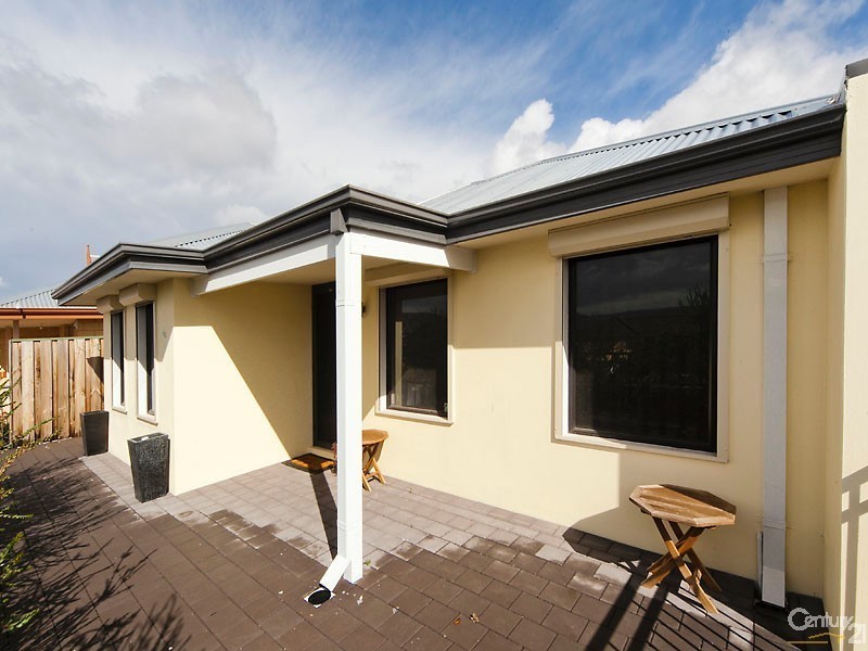48 Brixton Cres, Ellenbrook WA 6069
