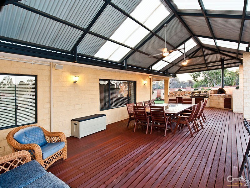 102 Chardonnay Drive, The Vines WA 6069