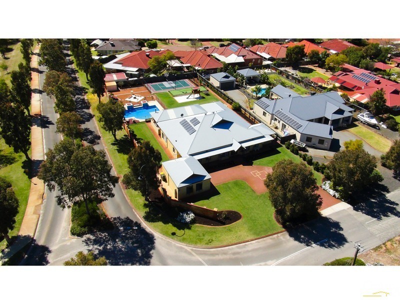 102 Chardonnay Drive, The Vines WA 6069