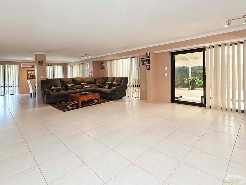 24 Turkich Parade, Aveley WA 6069