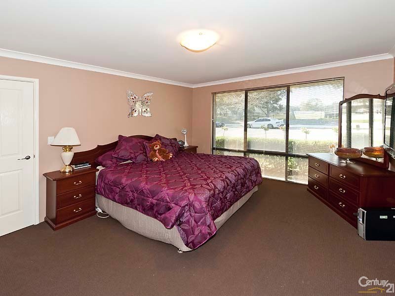 24 Turkich Parade, Aveley WA 6069