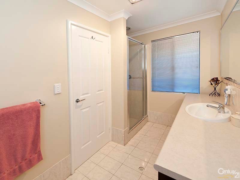 24 Turkich Parade, Aveley WA 6069