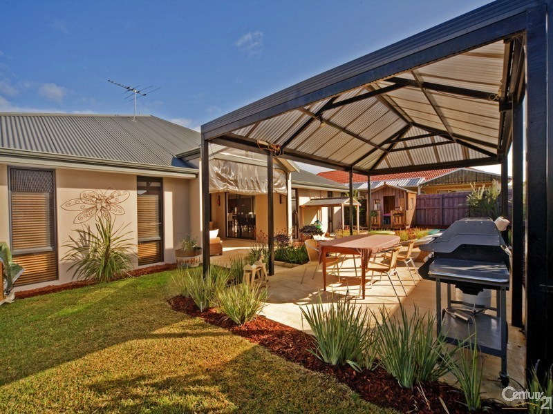 6 Bramley Tce, The Vines WA 6069