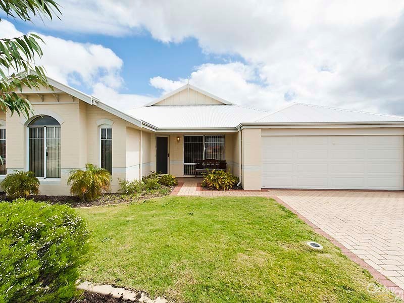 33 Derricap Ave, Ellenbrook WA 6069