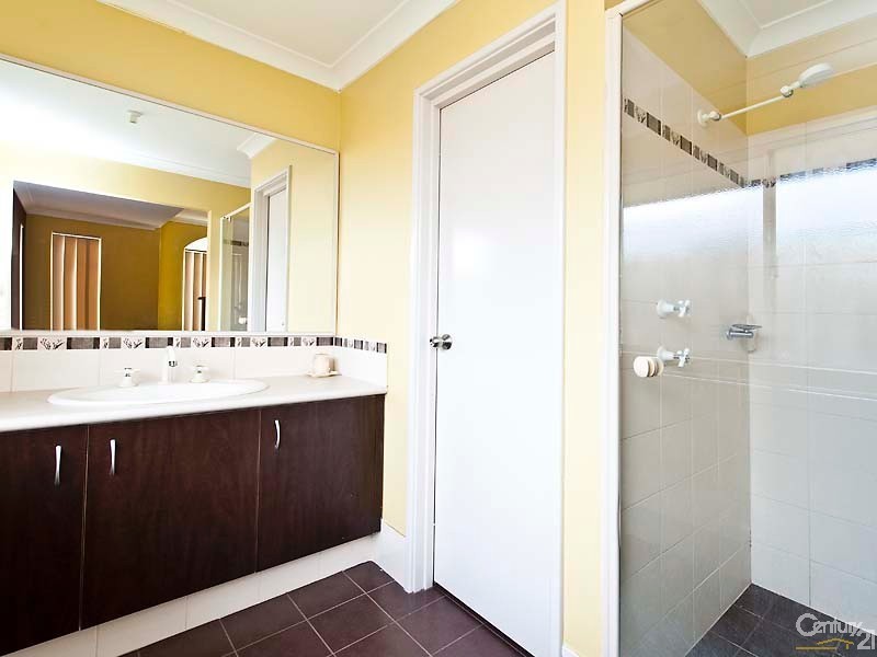 33 Derricap Ave, Ellenbrook WA 6069