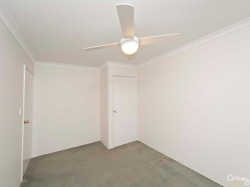 17 Woodlake Blvd, Ellenbrook WA 6069