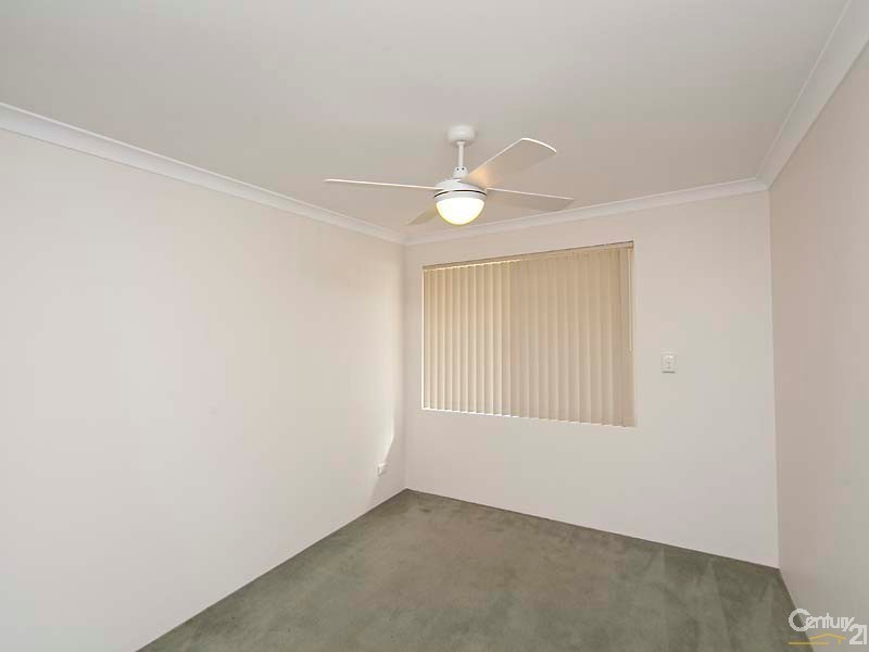 17 Woodlake Blvd, Ellenbrook WA 6069