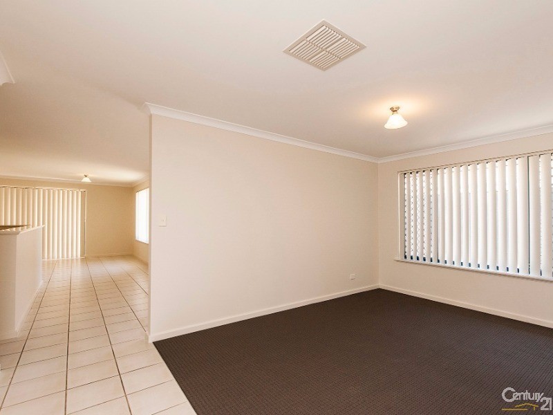 3 Blendon Ave, Ellenbrook WA 6069