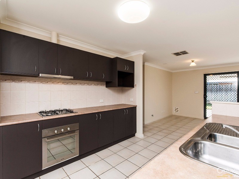 3 Blendon Ave, Ellenbrook WA 6069