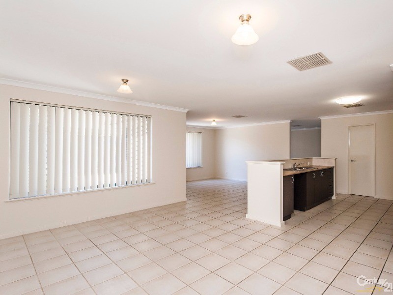 3 Blendon Ave, Ellenbrook WA 6069