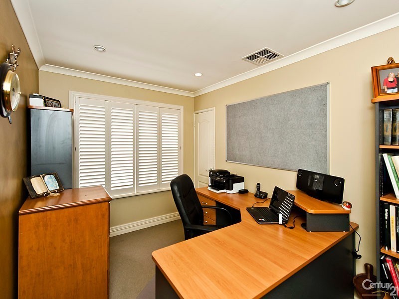 78 Sandown Circle, Henley Brook WA 6055