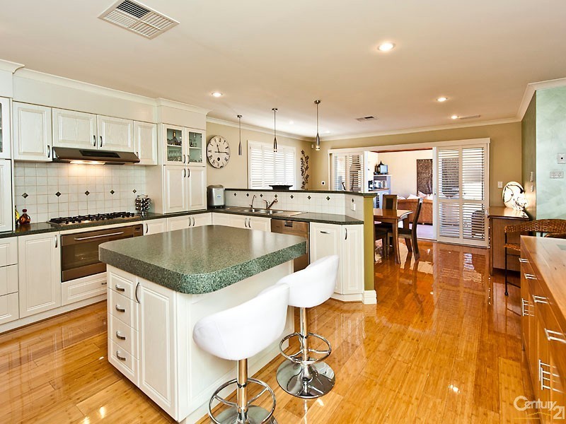 78 Sandown Circle, Henley Brook WA 6055