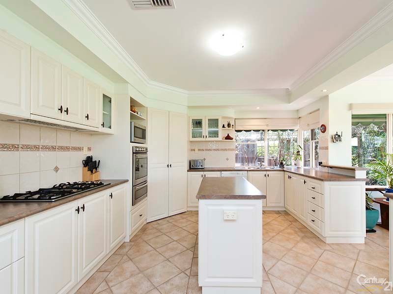 29 Horseshoe Circuit, Henley Brook WA 6055