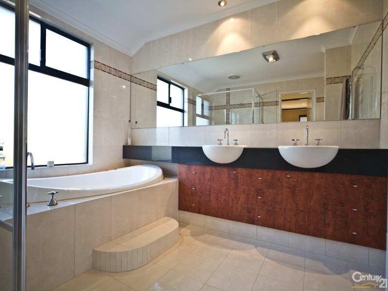6 Bramley Tce, The Vines WA 6069