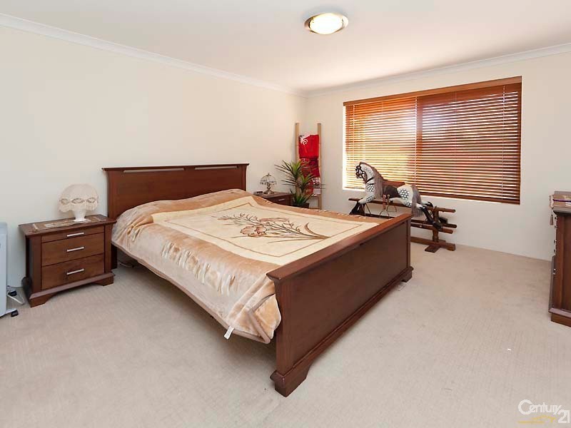 32 Caldervale Avenue, Ellenbrook WA 6069