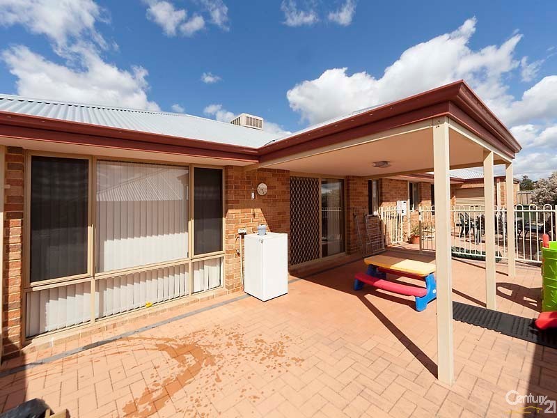 32 Caldervale Avenue, Ellenbrook WA 6069