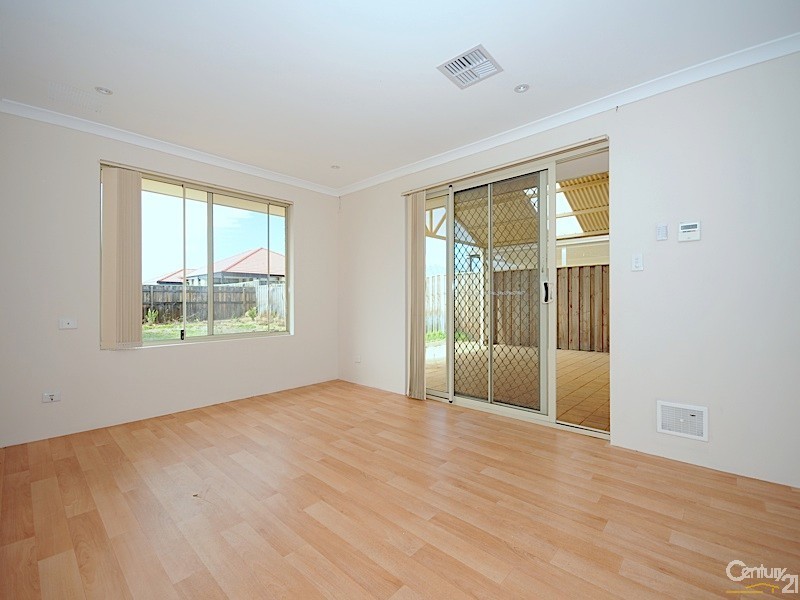 48 Coniston Drive, Ellenbrook WA 6069