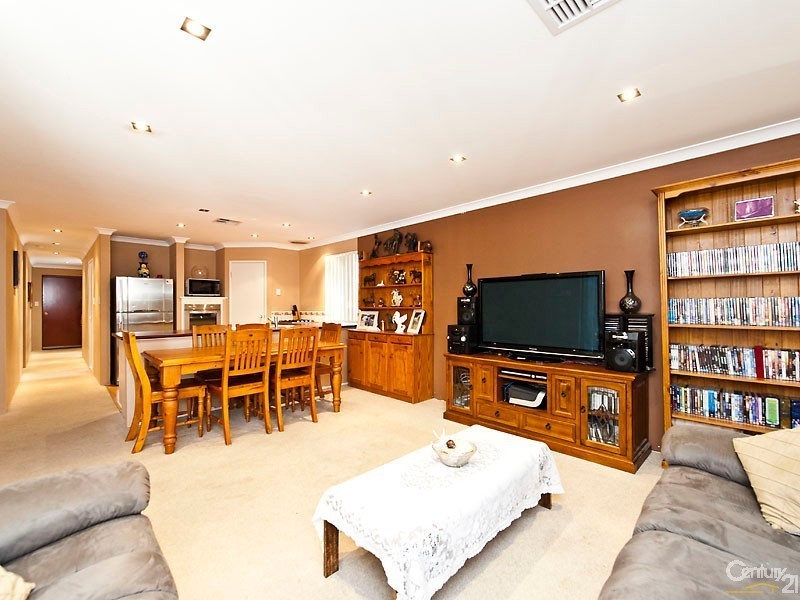 3 Rakich Drive, Ellenbrook WA 6069