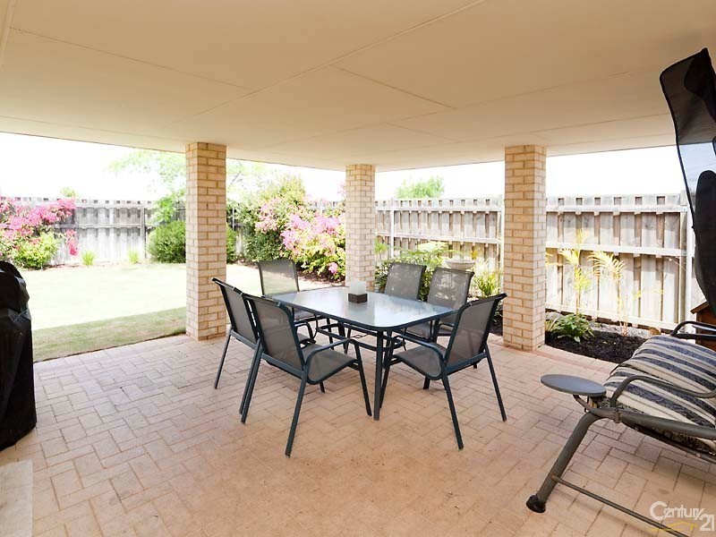 8 Brumby Ave, Henley Brook WA 6055