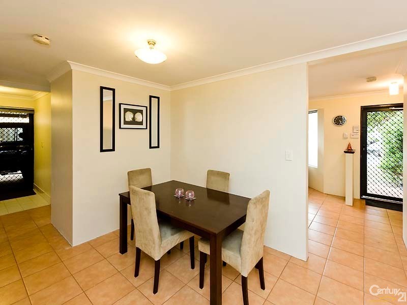 10  Trusty Grove, Stratton WA 6056