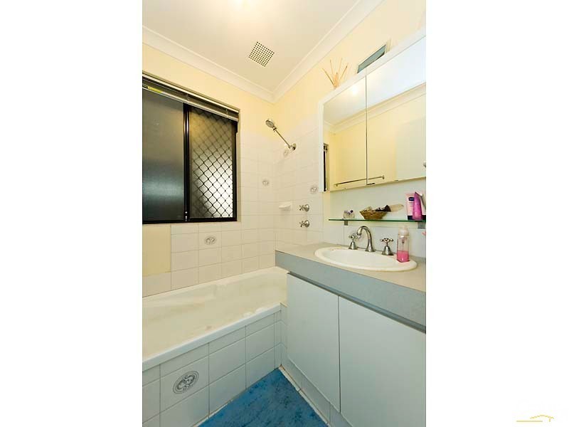 10  Trusty Grove, Stratton WA 6056